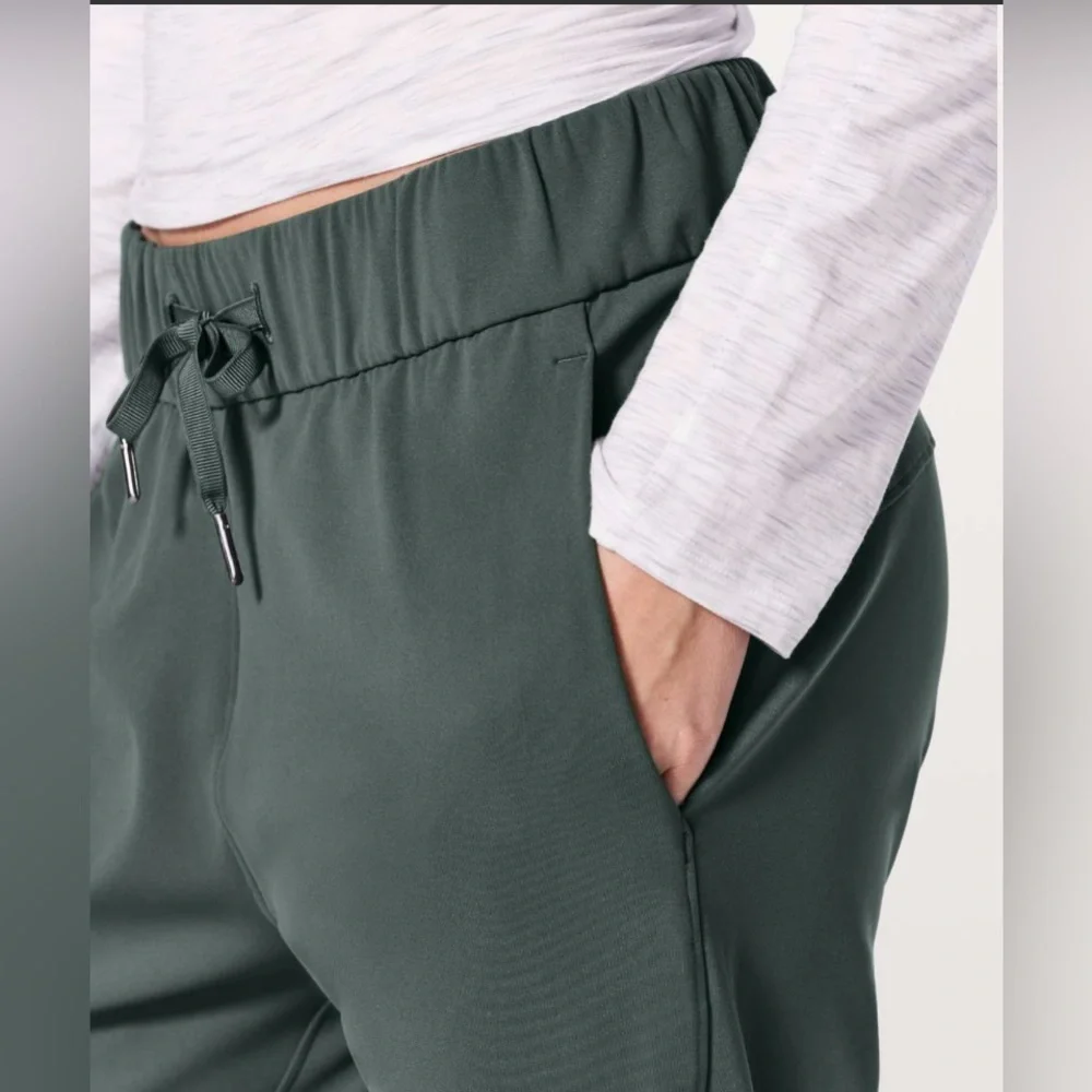 Lululemon On The Fly Pant *28
